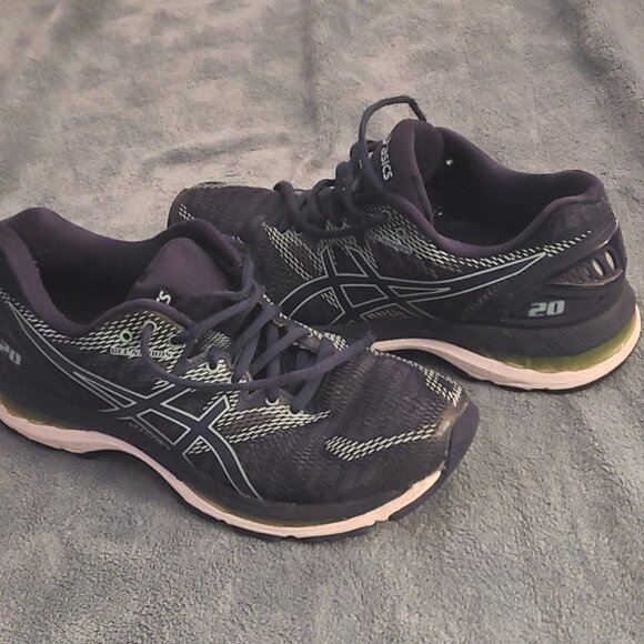 Ladie's ASICS 'Gel Nimbus 20' runners model T850N navy blue  Size 7.5 US - Picture 2 of 7